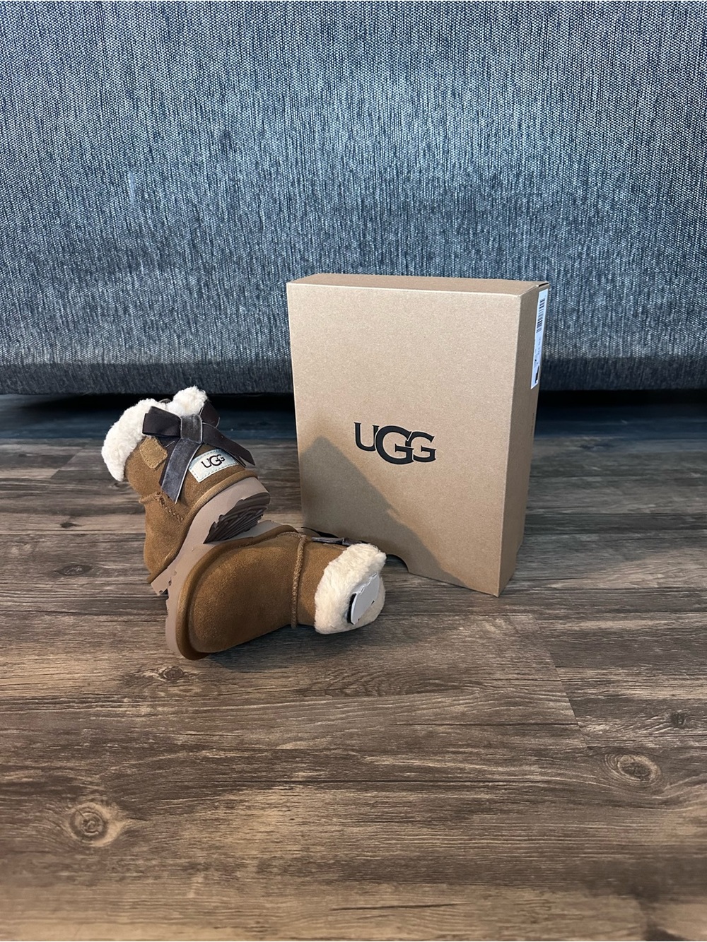 UGG Mini Bailey Mixed Bow Kids Ankle Bootie Suede Bow Slip-On US 7